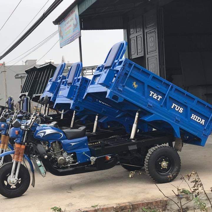 Cận cảnh hàng trăm xe gắn máy ba gác máy tự chế bị Công an Ninh Thuận tiêu  hủy